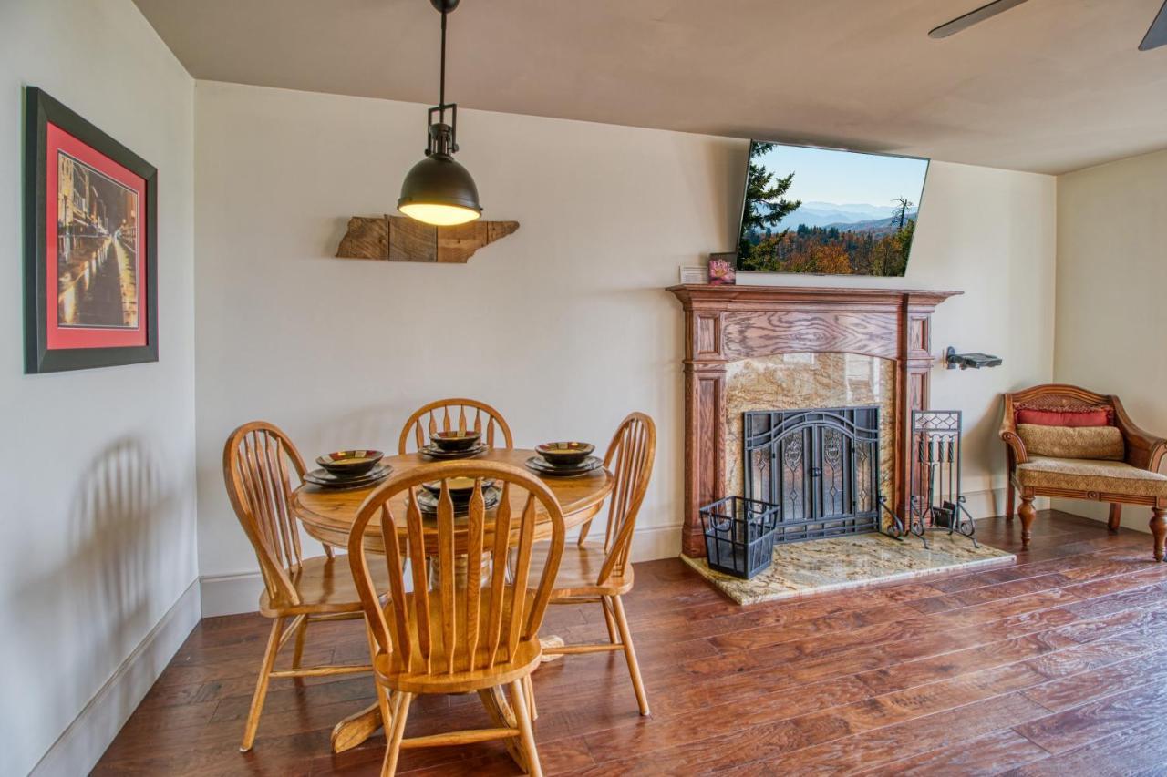 Breathtaking Sunsets, Views, Pool, Heaven Awaits! Βίλα Gatlinburg Εξωτερικό φωτογραφία